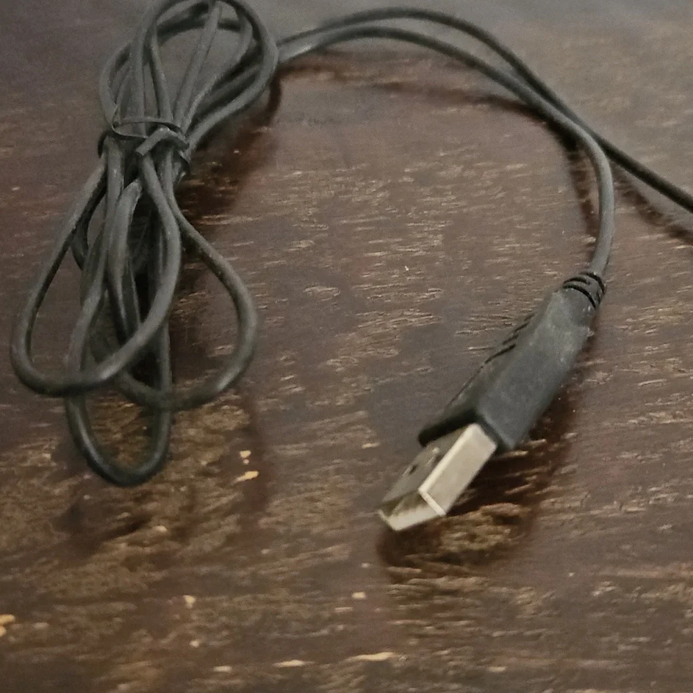 Computer Mouse - Corded - Generic - Picture 2 of 5